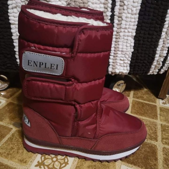 Winter boots - Picture 2 of 3